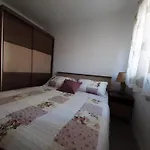 Lucky With Jacuzzi Appartement