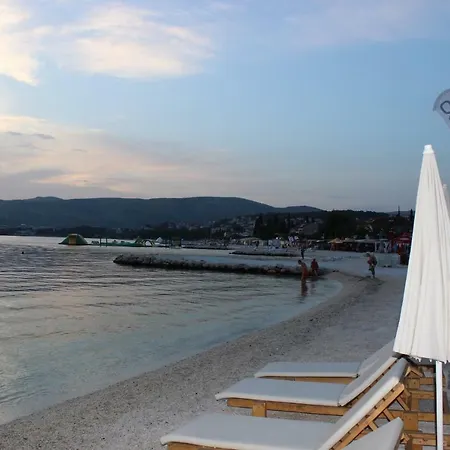 Lucky With Jacuzzi *