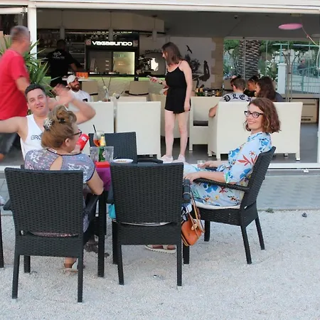 Apartamento Lucky With Jacuzzi Trogir