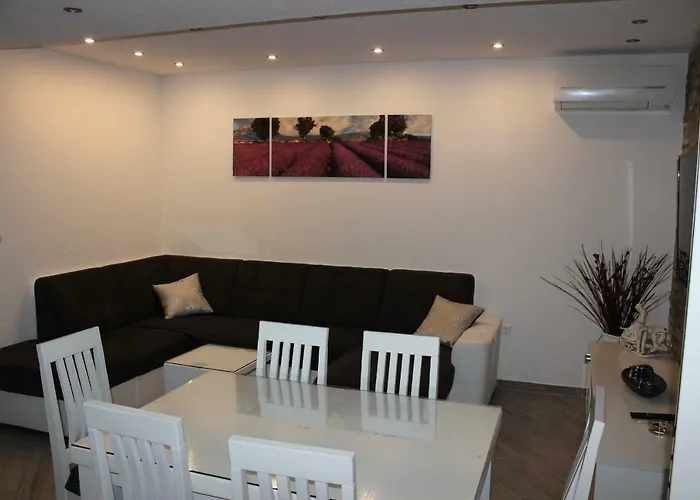 Lucky With Jacuzzi شقة *