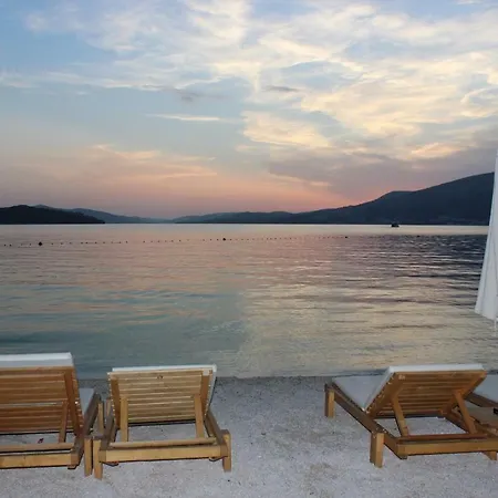 Lucky With Jacuzzi Διαμέρισμα *