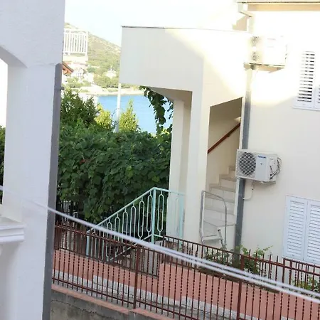 Διαμέρισμα Lucky With Jacuzzi *