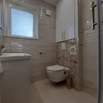 Lucky With Jacuzzi Apartament *