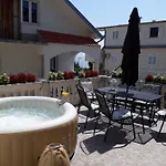 Apartament Lucky With Jacuzzi Trogir