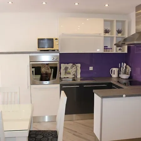 Apartman Lucky With Jacuzzi Trogir